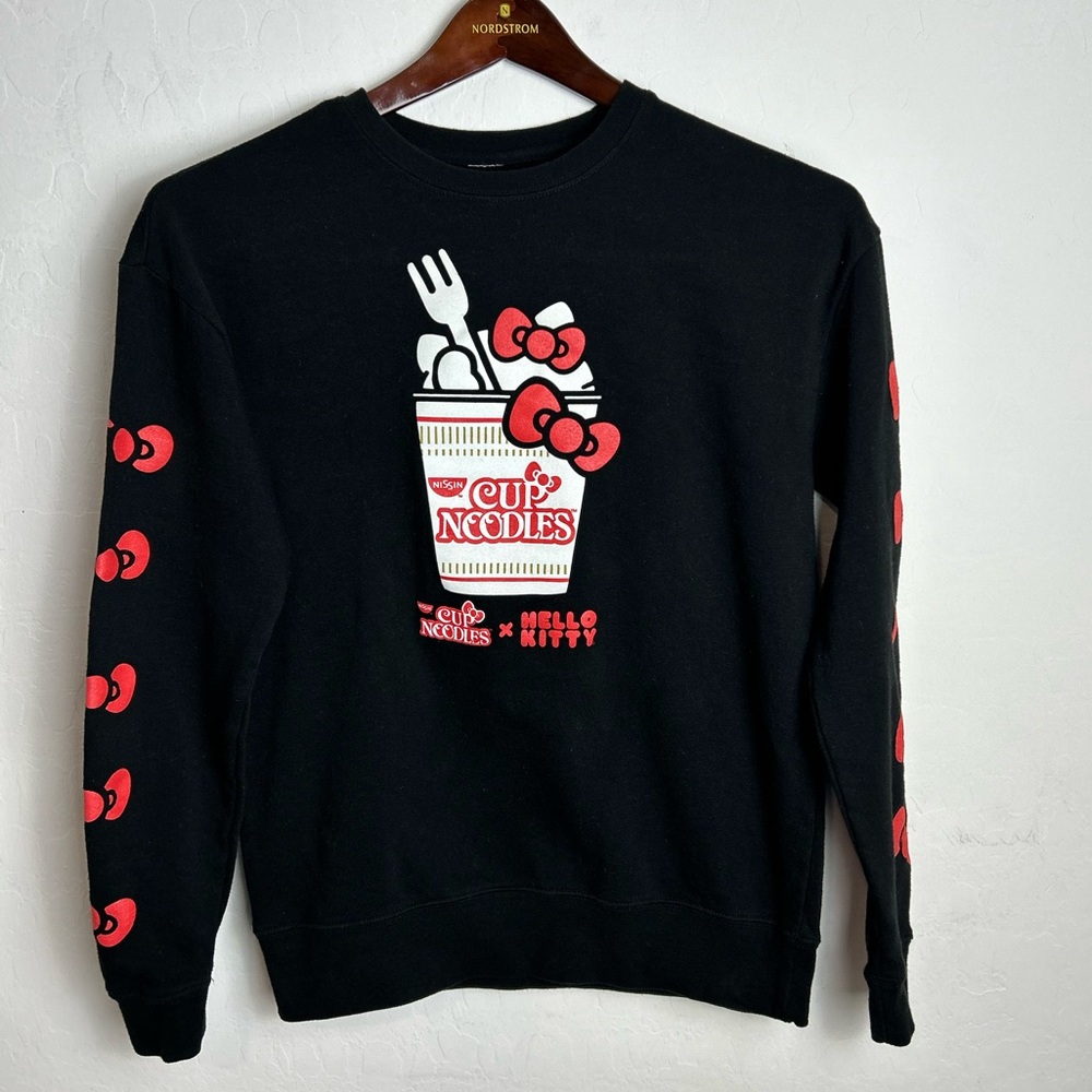 Hello Kitty x Nissin Cup Noodles Collab Long Sleeve Tee XS Kawaii Streetwear 🍜💖